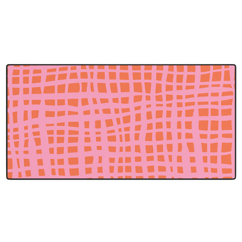 Angela Minca Retro grid orange and pink Desk Mat
