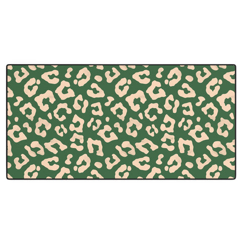 Avenie BR Cheetah Print In Green Desk Mat