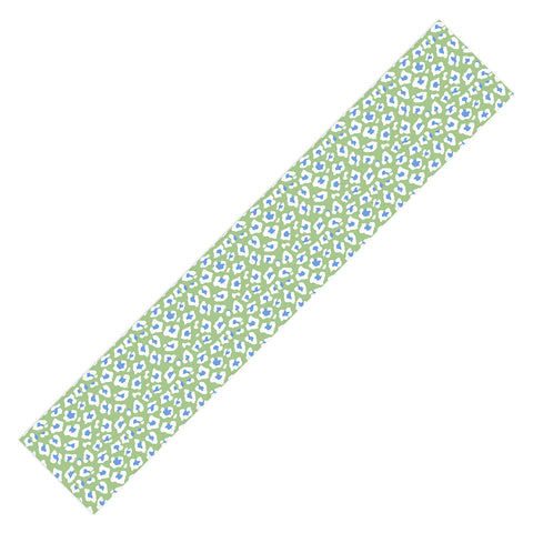 Avenie BR Cheetah Print Table Runner