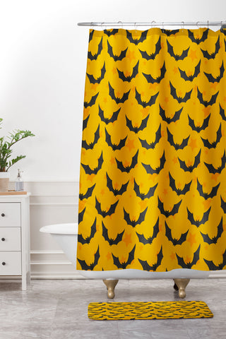 Avenie Halloween Bats I Shower Curtain And Mat