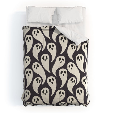 Avenie Halloween Ghosts I Comforter