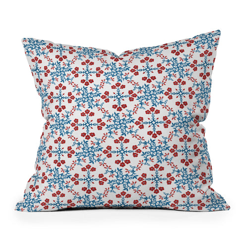 Belle13 Retro Floral Pattern Outdoor Throw Pillow