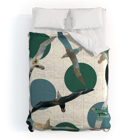 Belle13 Seagull Polka Comforter