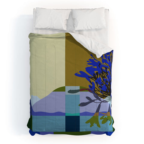 By Brije African Lily of the Nile Comforter