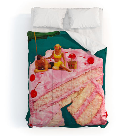 carolineellisart Beach Cake Couple Comforter