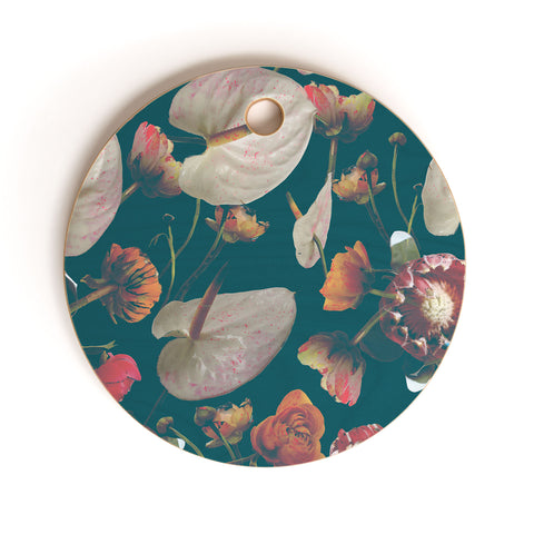CayenaBlanca Botanical Holiday Cutting Board Round