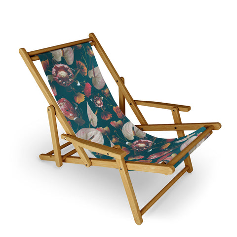 CayenaBlanca Botanical Holiday Sling Chair