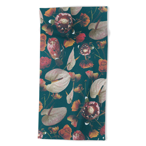 CayenaBlanca Botanical Holiday Beach Towel