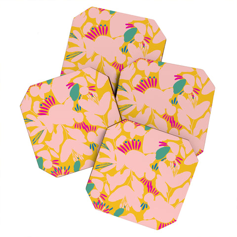 CayenaBlanca Floral shapes Coaster Set