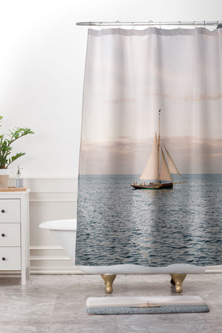 Chelsea Victoria The Nantucket Sailboat Shower Curtain And Mat