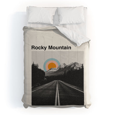 Cocoon Design Rocky Mountain Travel Poster Comforter