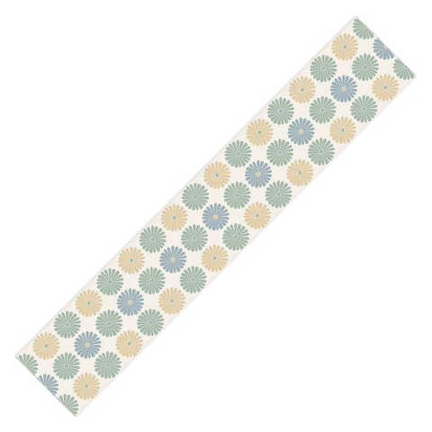 Colour Poems Daisy Pattern Multicolor I Table Runner