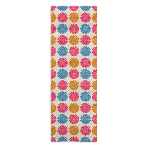 Colour Poems Daisy Pattern Multicolor II Yoga Towel