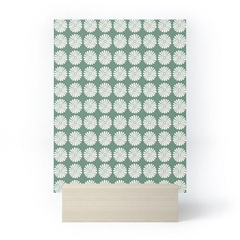 Colour Poems Daisy Pattern XXXIV Green Mini Art Print