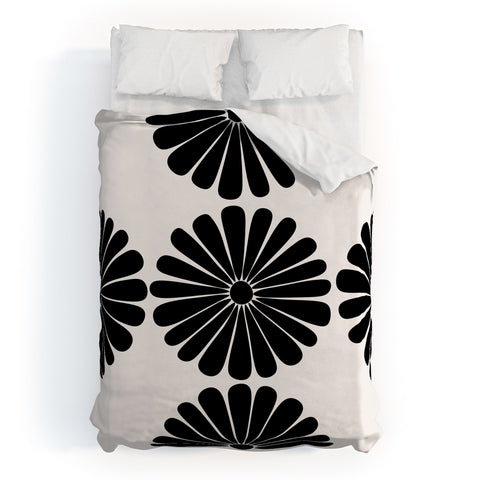 Colour Poems Retro Daisy I Duvet Cover