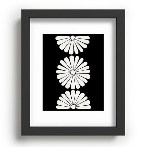 Colour Poems Retro Daisy II Recessed Framing Rectangle