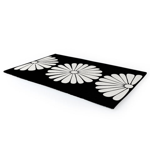 Colour Poems Retro Daisy II Area Rug