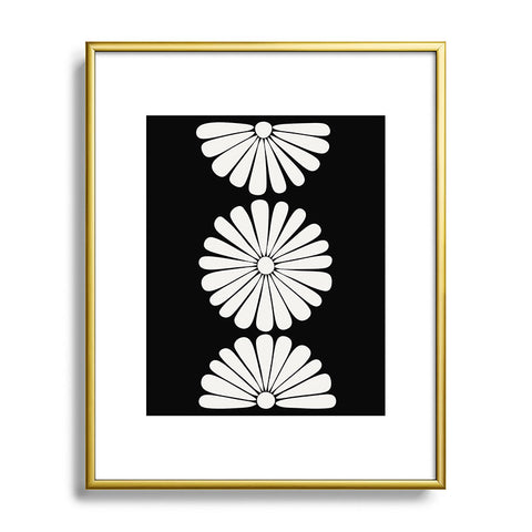Colour Poems Retro Daisy II Metal Framed Art Print