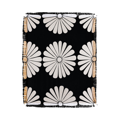 Colour Poems Retro Daisy II Throw Blanket