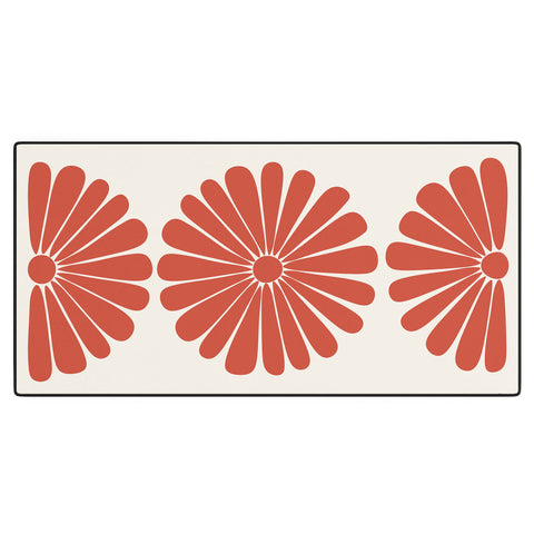 Colour Poems Retro Daisy III Desk Mat