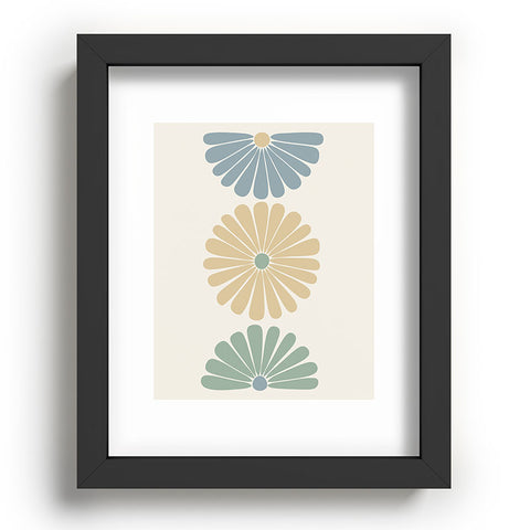 Colour Poems Retro Daisy Multicolor I Recessed Framing Rectangle