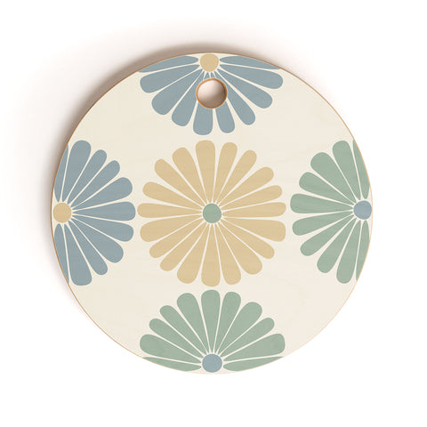 Colour Poems Retro Daisy Multicolor I Cutting Board Round