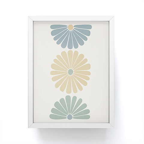 Colour Poems Retro Daisy Multicolor I Framed Mini Art Print