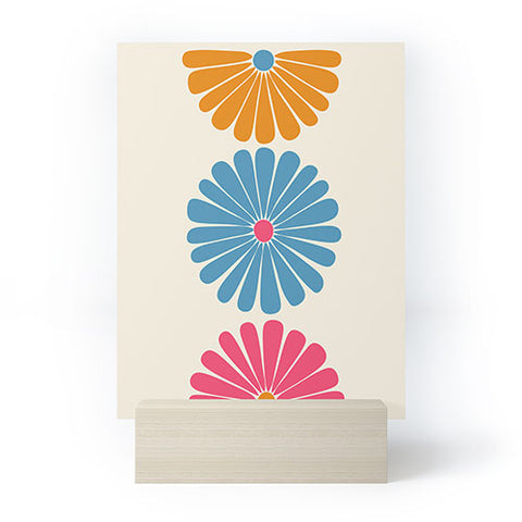 Colour Poems Retro Daisy Multicolor II Mini Art Print