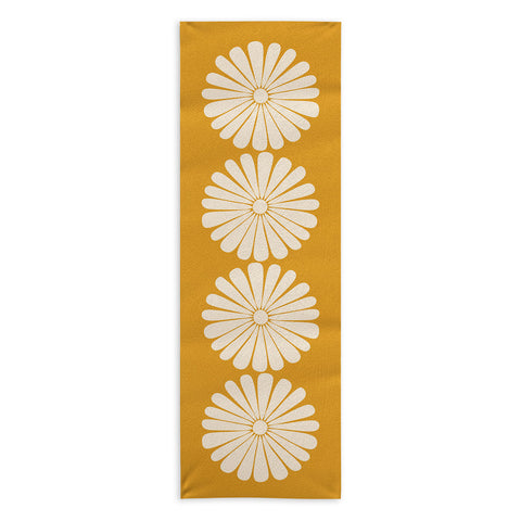 Colour Poems Retro Daisy XIX Yoga Towel