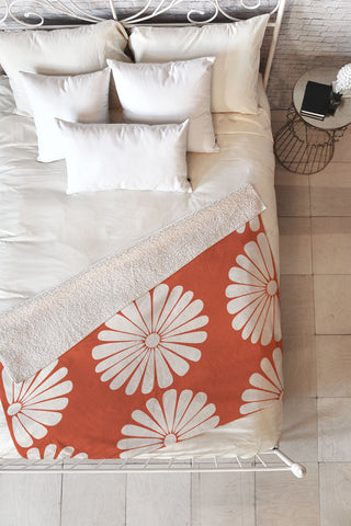Colour Poems Retro Daisy XV Fleece Throw Blanket