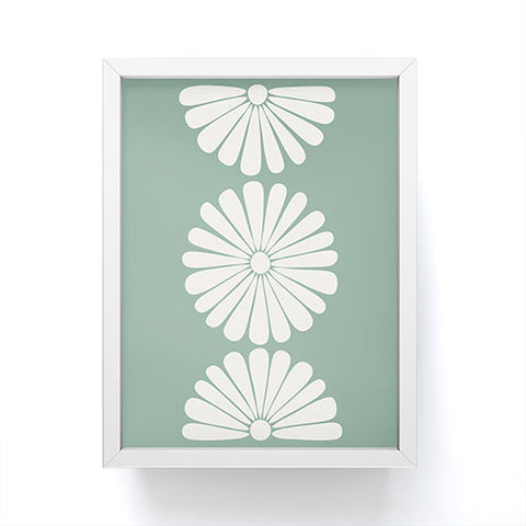 Colour Poems Retro Daisy XX Framed Mini Art Print
