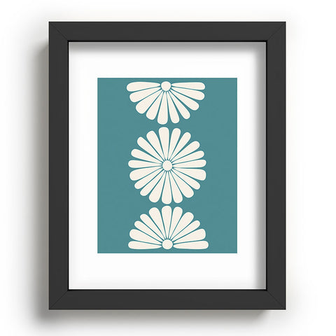 Colour Poems Retro Daisy XXIII Recessed Framing Rectangle