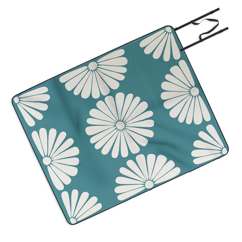 Colour Poems Retro Daisy XXIII Picnic Blanket