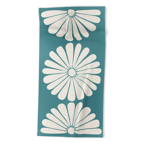 Colour Poems Retro Daisy XXIII Beach Towel