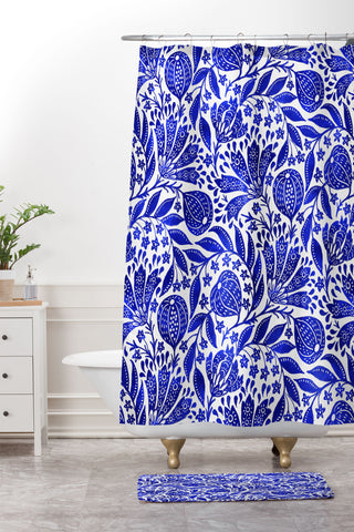 De Koro Fig Garden Blues Shower Curtain And Mat