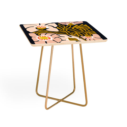 DESIGN d´annick Backyard flower modern floral Side Table