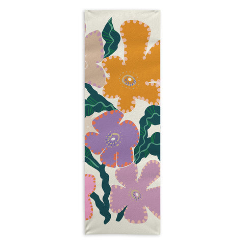 DESIGN dannick Large Pink Retro Flowers Yoga Towel