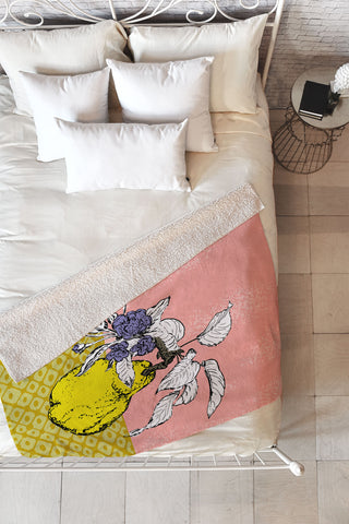 DESIGN dannick Super fruits Pear Fleece Throw Blanket