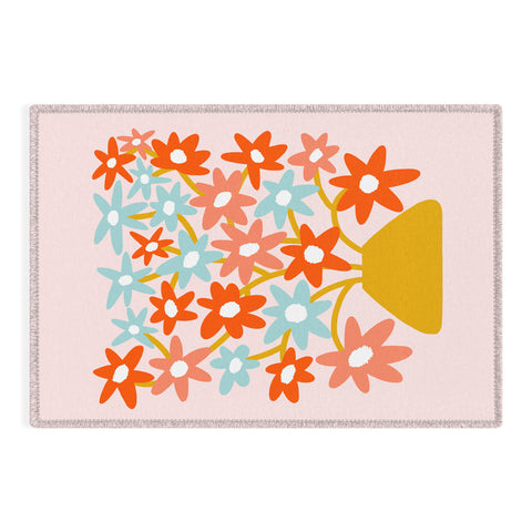 Dominique Vari Words Sunny vase with Super Bloom Outdoor Rug