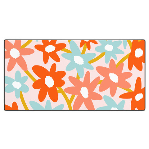 Dominique Vari Words Sunny vase with Super Bloom Desk Mat