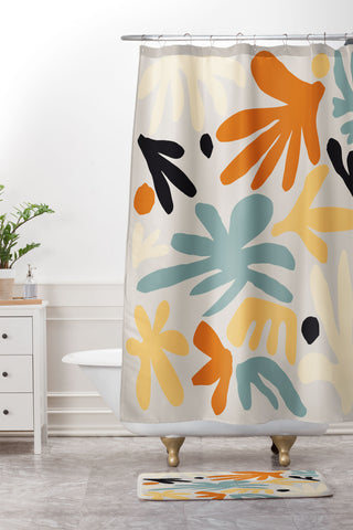 DorisciciArt Botanic market beige Shower Curtain And Mat