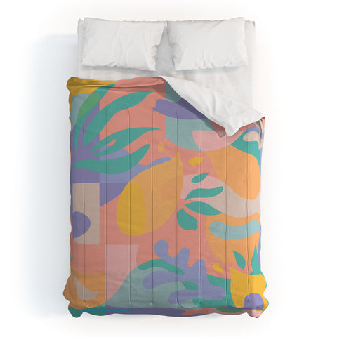 evamatise Lemons in Amalfi Abstract shapes Comforter