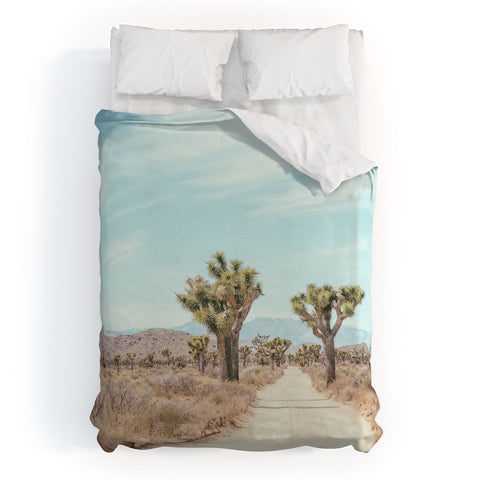 Eye Poetry Photography Desert Path Joshua Tree Lands Duvet Cover