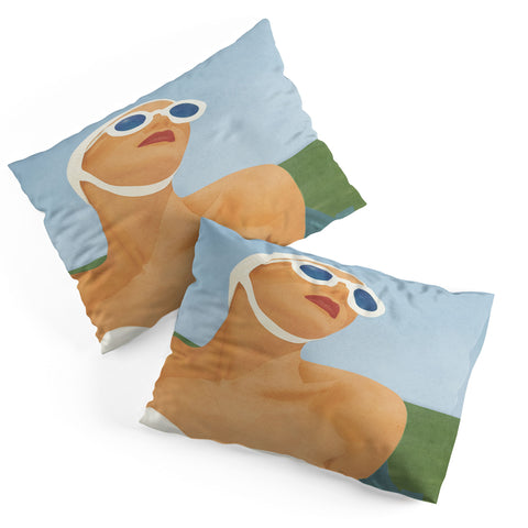 Flow Line Sunny I Pillow Shams