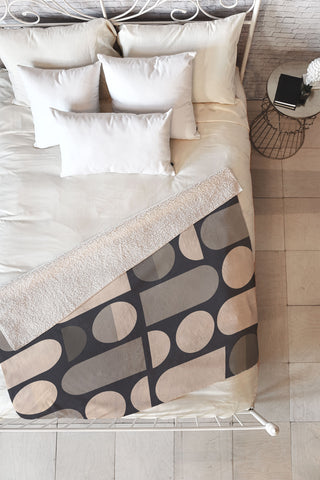 Gaite Abstract Geometric Shapes 73 Fleece Throw Blanket