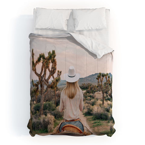 Gal Design The Desert Cowgirl Comforter