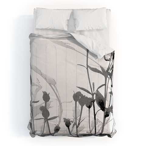 GalleryJ9 Budding Branches Black Grey Comforter