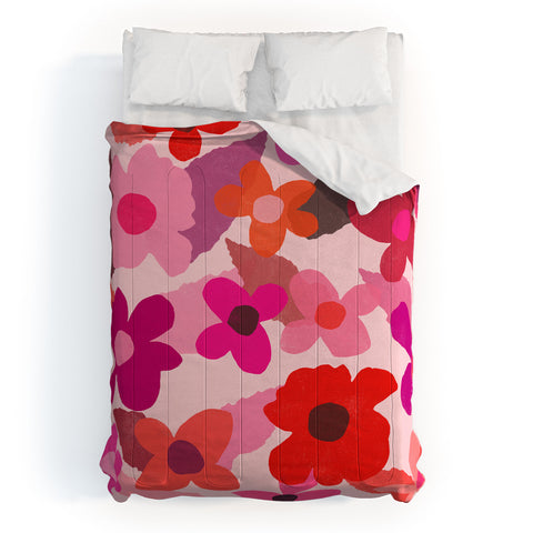 Garima Dhawan angel 5 Comforter