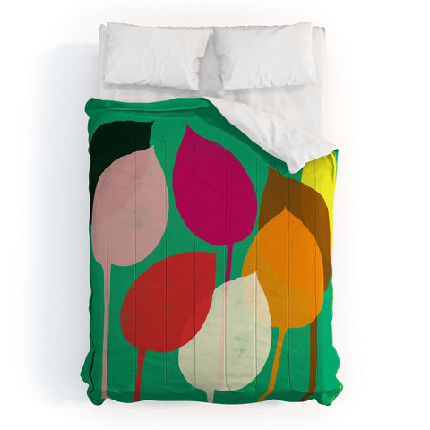 Garima Dhawan hosta 2 Comforter