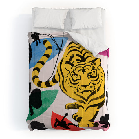 Garima Dhawan wild 3 Comforter
